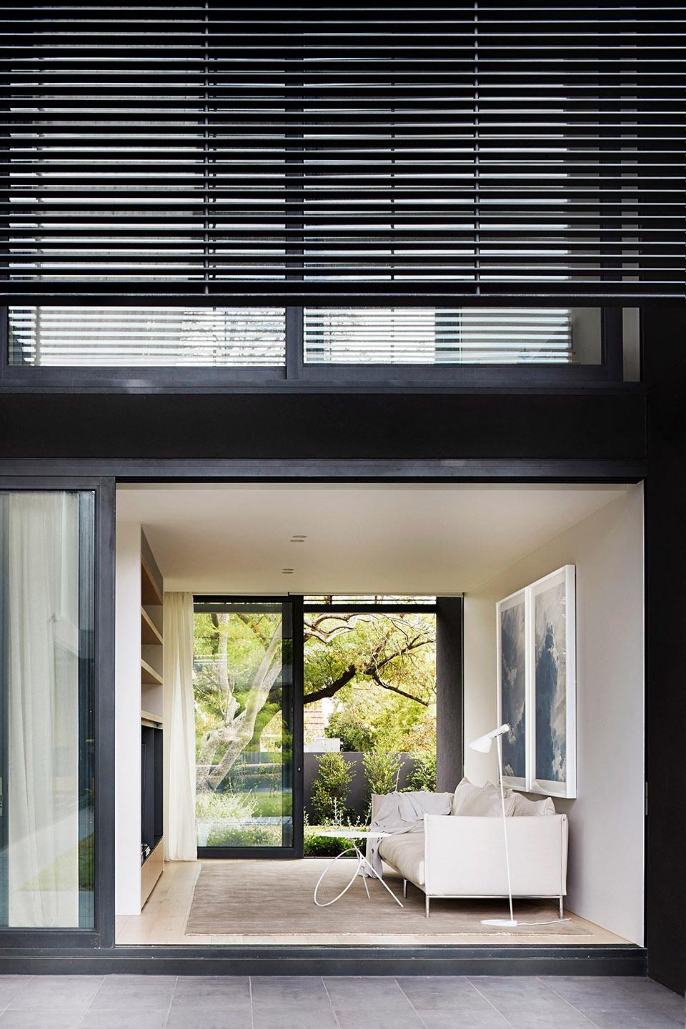 展廳設(shè)計(jì)施工委托合同2 展廳設(shè)計(jì)施工委托合同2