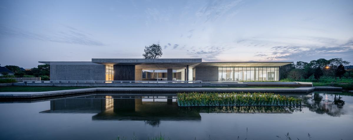 4.與湖岸對語.jpg 4.與湖岸對語.jpg